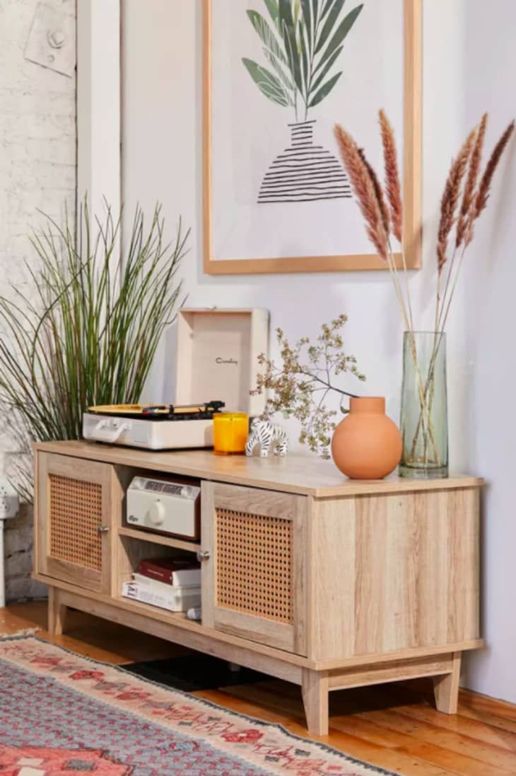10 Affordable Items for Your First Apartment Apartment Therapy